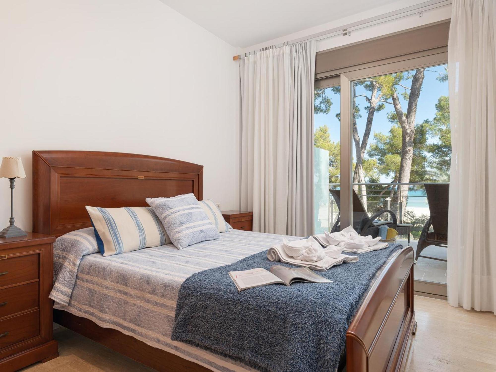 Exclusiva En Primera Linea De Playa En Con Jacuzzi * Alcúdia