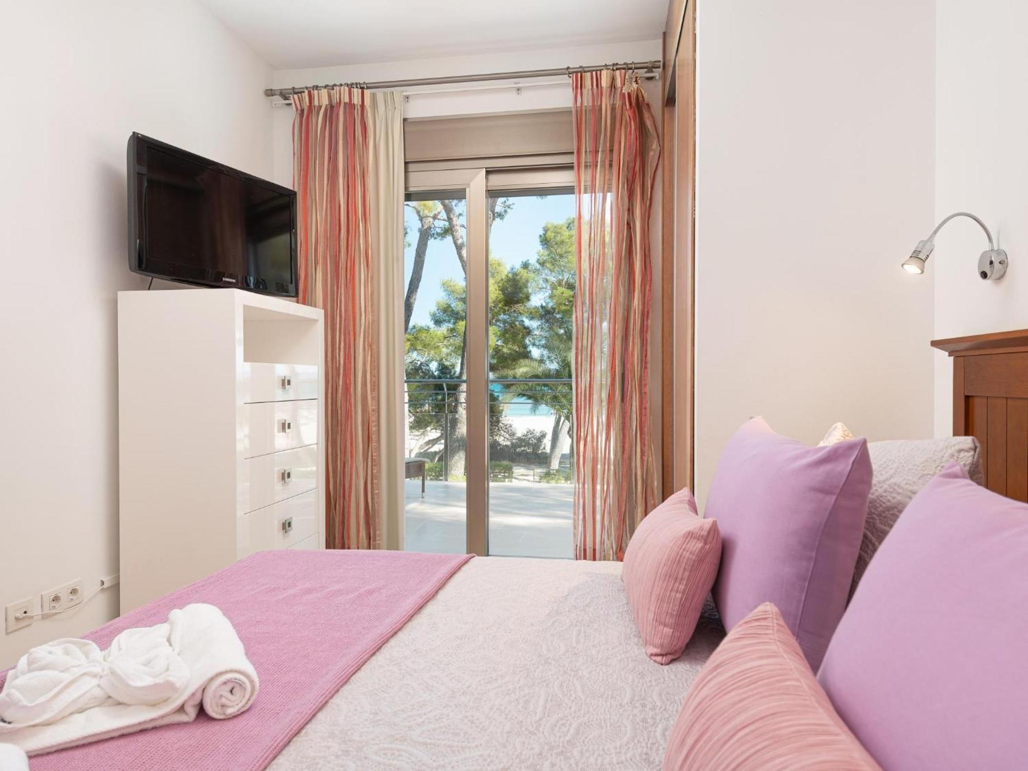 Ferienhaus Exclusiva En Primera Linea De Playa En Con Jacuzzi *